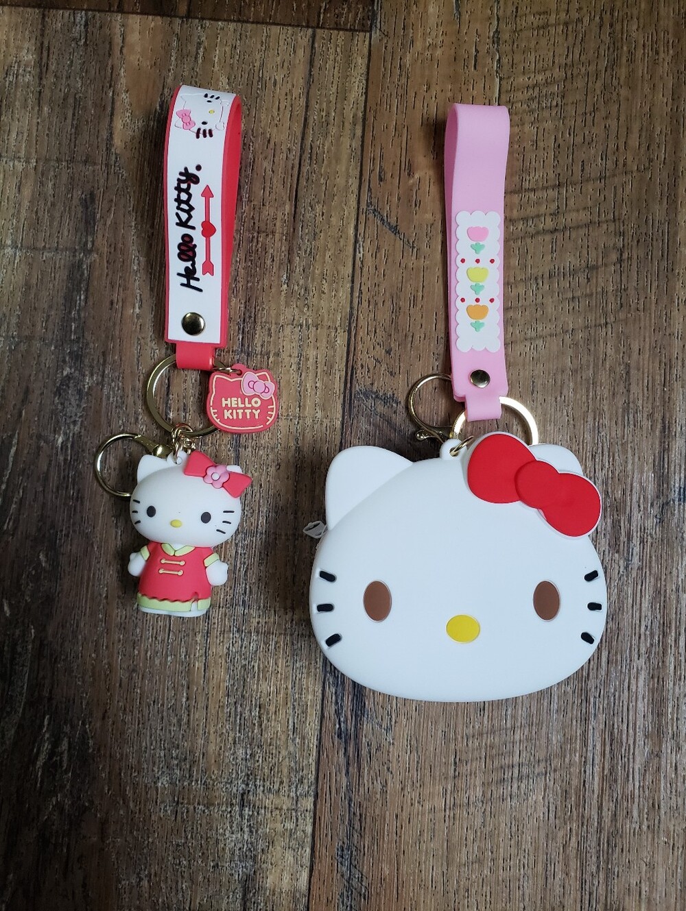 Hello Kitty Pink and White Silicone Wristlet Coin Purse & Keychain Set